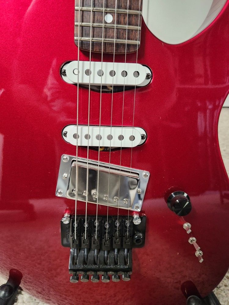 1986 Kramer Focus 6000 with Hardshell case And Upgrades