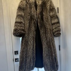 Custom Silver Fox Fur Coat – One Size Fits All