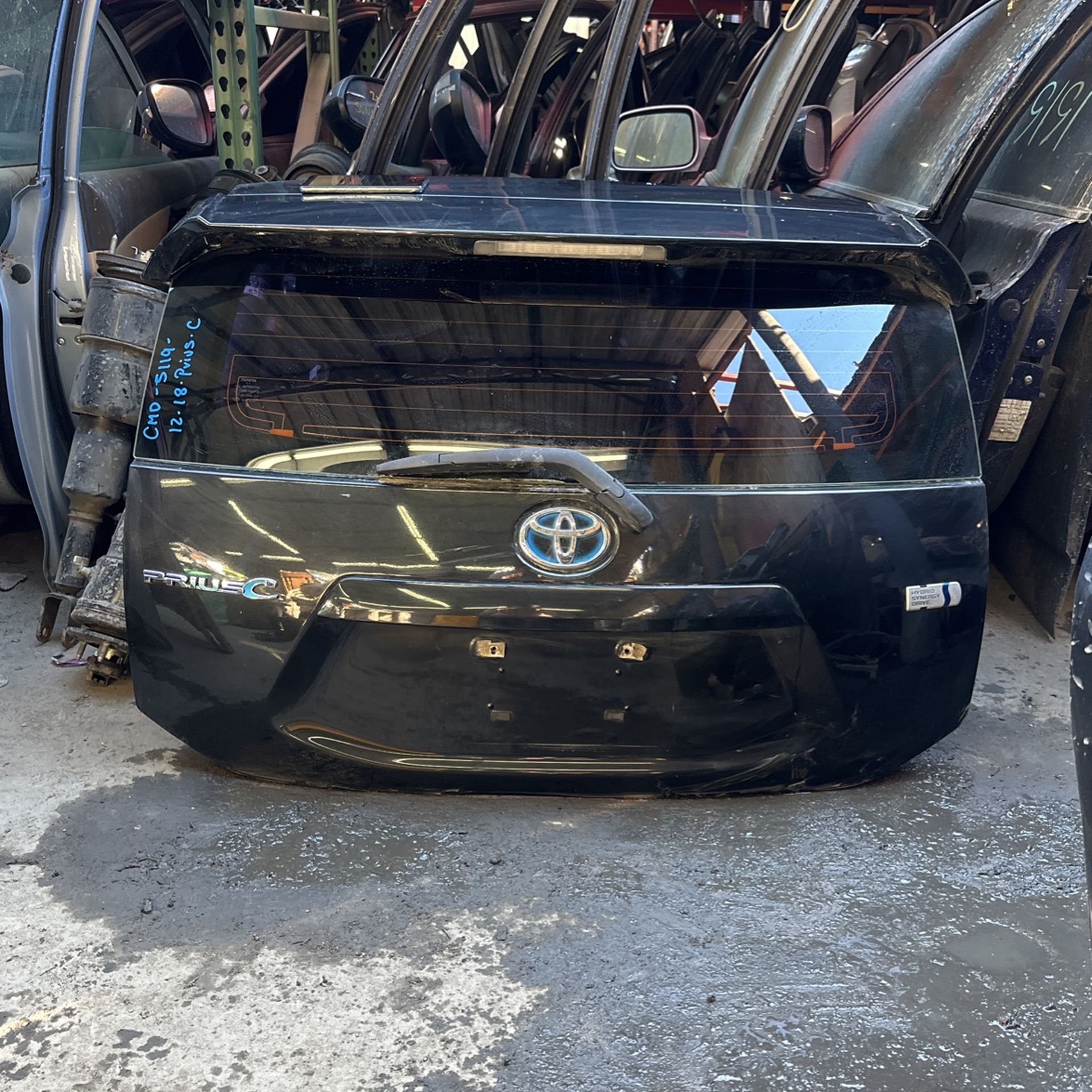 2012-2013-2014/2015-2016-2017-2018 Toyota Prius C Tailgate Complete