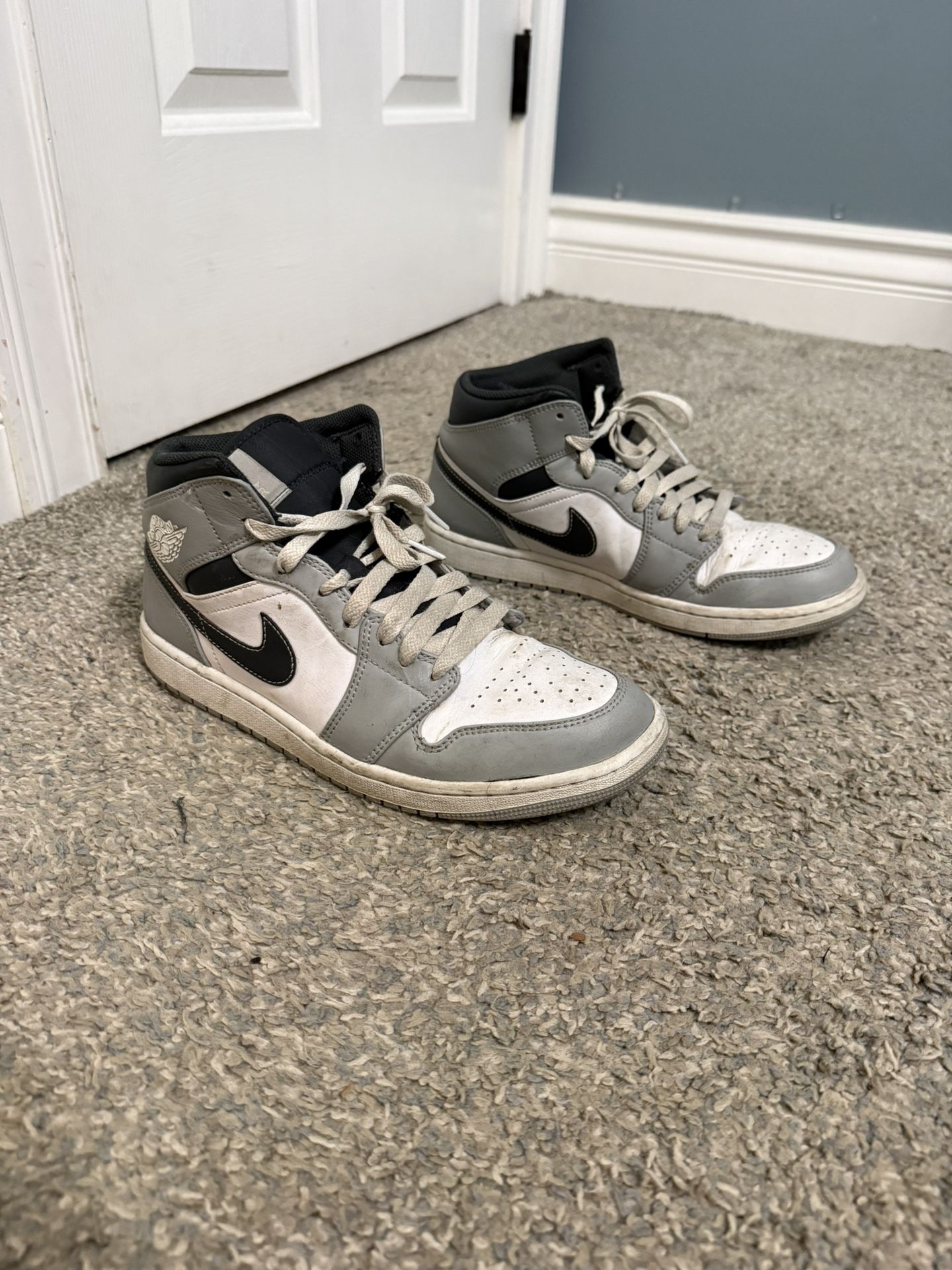 Nike Air Jordan’s 1 Smoke Grey 9.5