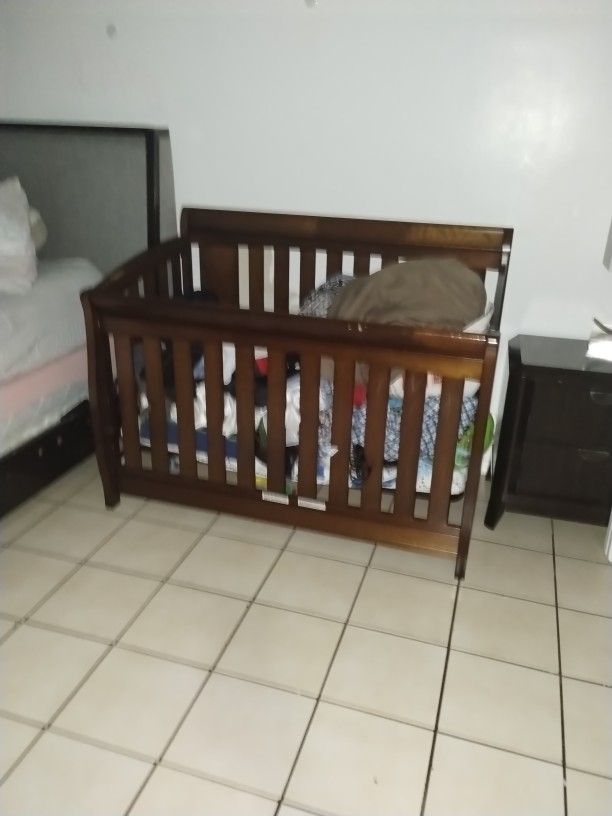 Baby Crib & Mattress