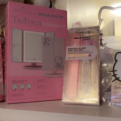 Hello Kitty Impressions Vanity & The Crème Shop Bundle 