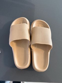 Cloud sandals