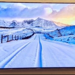 Sony 65 Smart 4k HDTV. In Box Lots Of Apps Super Picture 