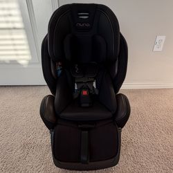 Nuna Exec Car Seat - Caviar Edition 