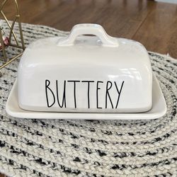 Rae Dunn butter dish