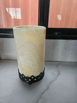 Tealight holder