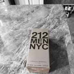 Carolina Herrera 212 Men NYC 3.4 fl oz