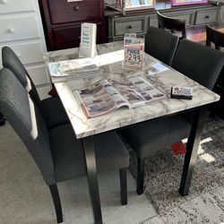 Small dining table set 43” x 38”