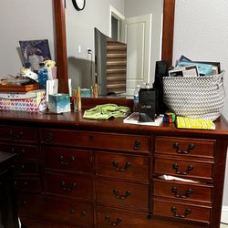  9 Drawers Dresser , Double Wood Storage In Bedroom With Mirror