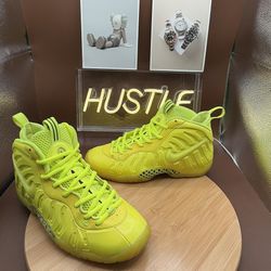 Nike Air Foamposite Pro Volt GS Size 6.5Y
