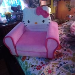 Hello Kitty Chair 