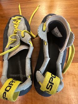 La Sportiva Mythos Climbing Shoes – Size 39