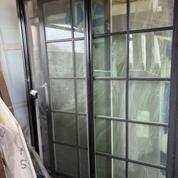 D Wen Sliding Door With Screen 57 1/2 x 80-in  Black Outside White Inside