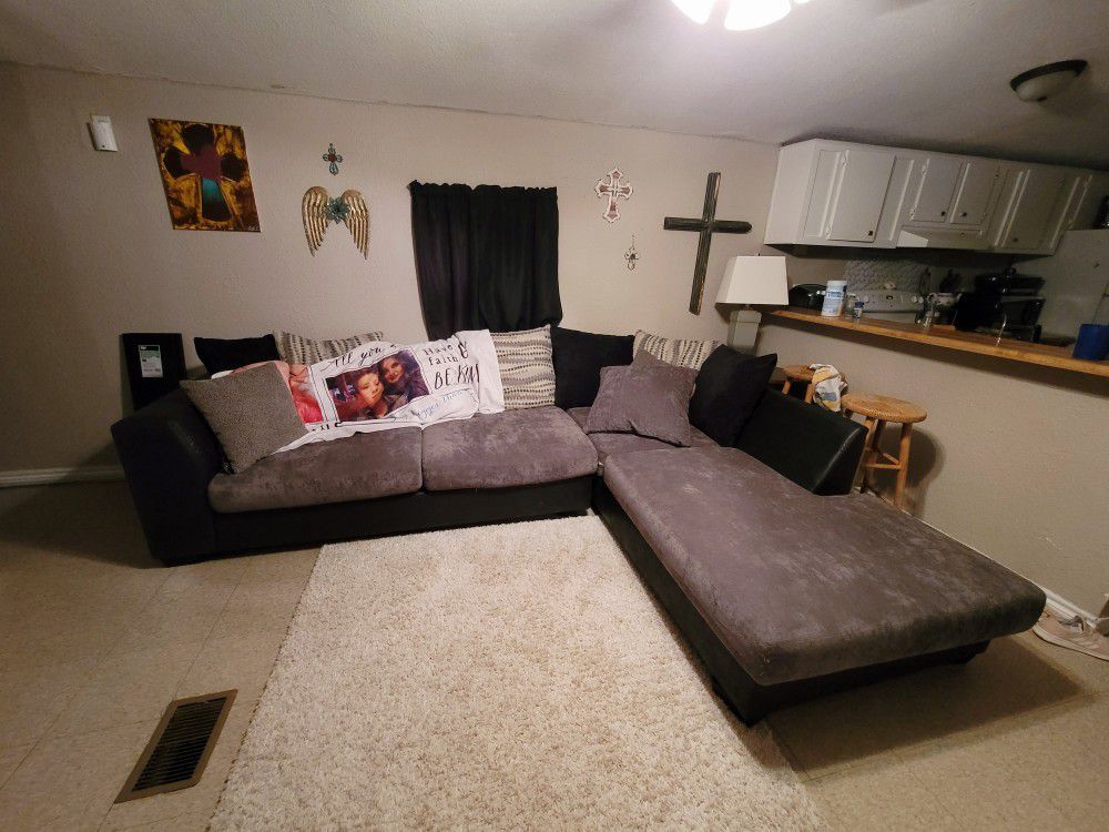 Large 2 Piece Sectional.  Super Comfy And Spacious 