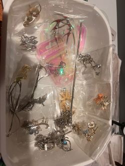 Assorted Fashion Jewelry Bundle - Clip-on Earrings