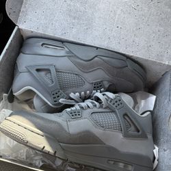Jordan 4 