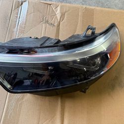2020-2024 Ford Explorer XLT Left Driver LED Headlight Chrome OEM LB5B-13W030-AJ