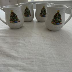 Christmas Mug Set $10 