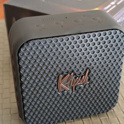 Klipsch Austin
Portable Bluetooth speaker