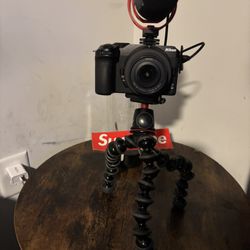 Nikon z30 DSLR 4K Camera