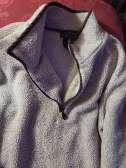 Great Northwest Company Man's V Neck Pullover