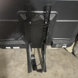 Toshiba 28 In Smart Tv With Stand 