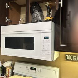 Whirlpool Over The Range Microwave 