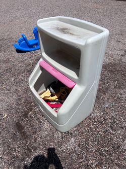 Kids toy chest