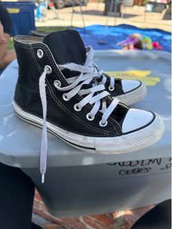 Converse shoes women’s size 7.5