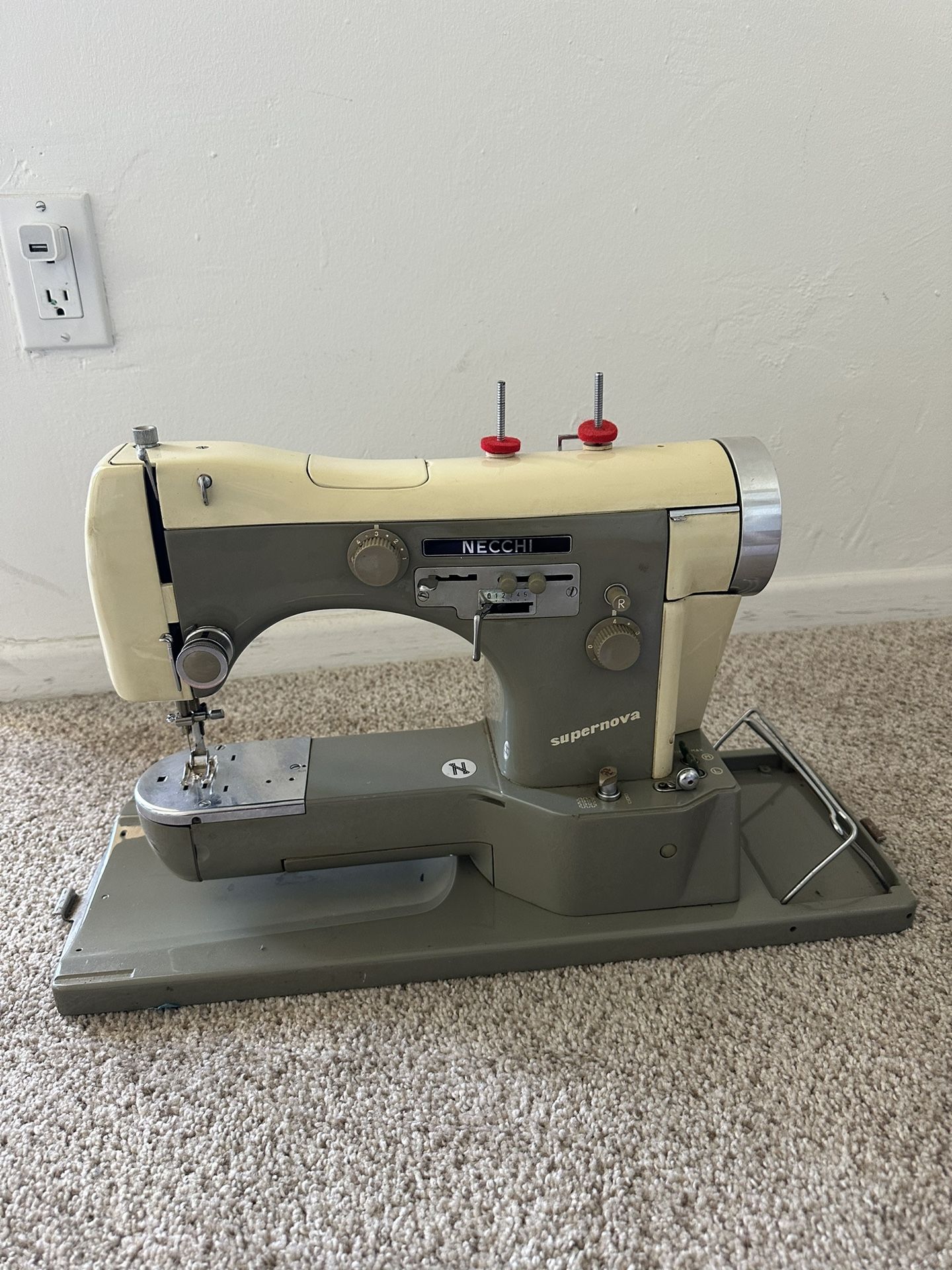 Vintage Necchi Supernova Ultra Automatica Sewing Machine