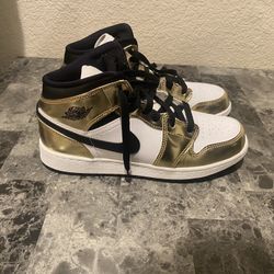 Nike Air Jordan 1 Retro Mid SE “Metallic Gold” DC1420-700 