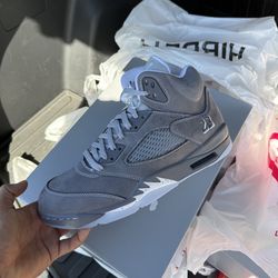 Jordan 5 Retro “Wolf Grey”