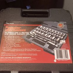 Metric Drive Socket Set & Lug Wrench