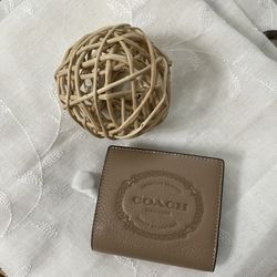 Coach Zip Wallet Leather In Beige