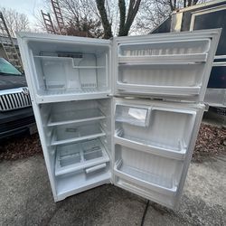 Top Freezer Refridgerator 