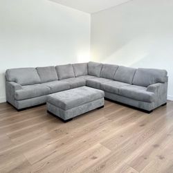 HUGE GREY SECTIONAL COUCH ***FREE DELIVERY***
