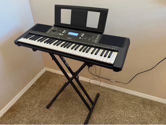 Yamaha PSR-E373 Keyboard Bundle