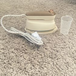 Mini Travel Iron