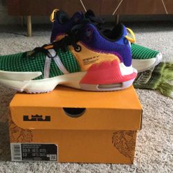 Lebron Witness VII Mens 10.5 Basketball Shoes