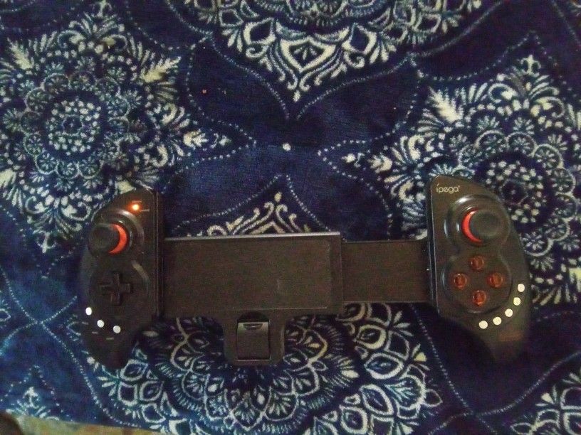 Ipega Bluetooth Remote Control For Smartphones And Tablets