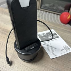 BMW Wireless-charging Station 