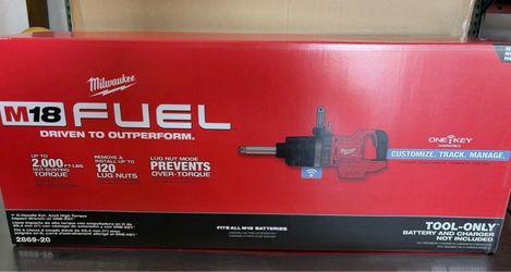 Milwaukee M18 FUEL 18V Lithium-lon Brushless Cordless 1 in. Impact Wrench Extended Reach D-Handle