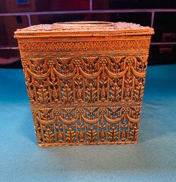Vintage Hollywood Regency gold tone metal tissue box with filigree detailing