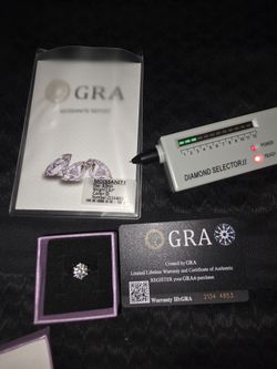 Moissanite Diamond Rings