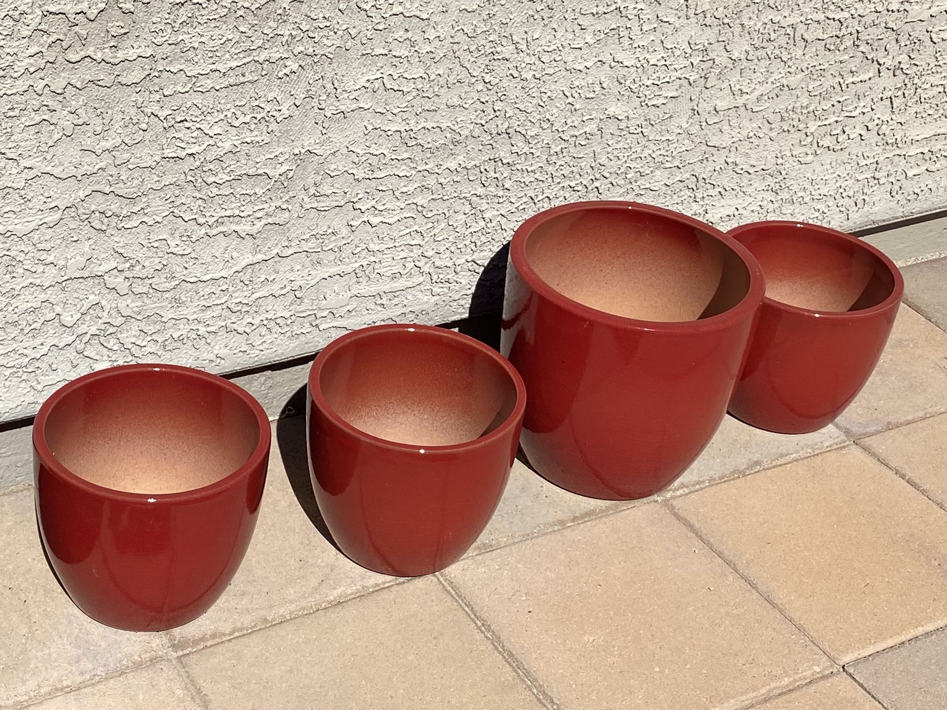 Set of 4 New Ceramic Pottery Planters Plant Pots Glossy Red Finish