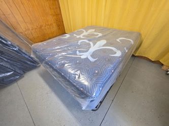 New Queen Stearns & Foster Lux Estate Elite medium pillowtop mattress