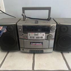 Vintage Koss Boombox Radio Stereo System With 2 speakers