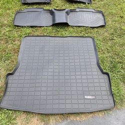2020 TO 2O25 FORD EXPLORER WEATHER TECH MOLDED FLOOR MATS 