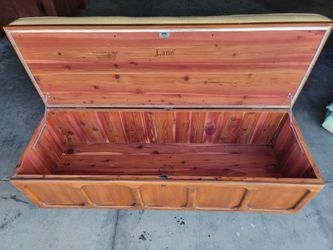 Lane AltaVista Cedar Chest